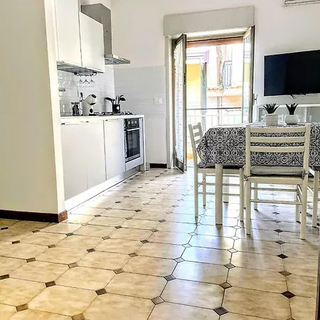 Lucy's Naxos 50 Meters From The Sea Apartment