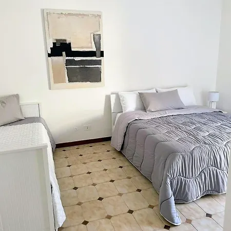 Lucy's Naxos 50 Meters From The Sea Appartement Giardini-Naxos